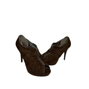 Guess Size 8.5 Brown Peep Toe Full Zip Stiletto High Suede HeelsParty